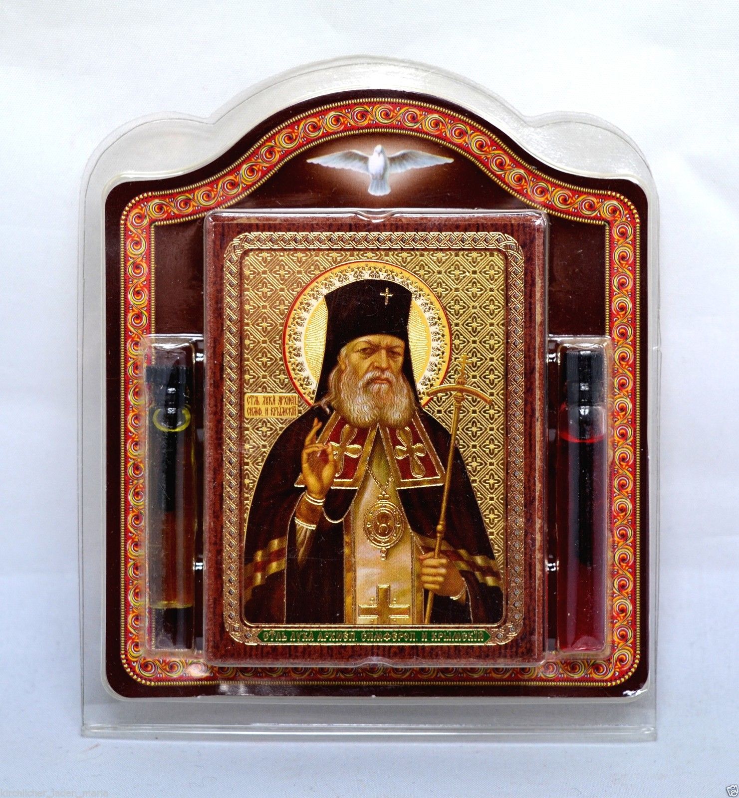 Елей и масло освященные возле иконы  "Луки Крымского", 61107